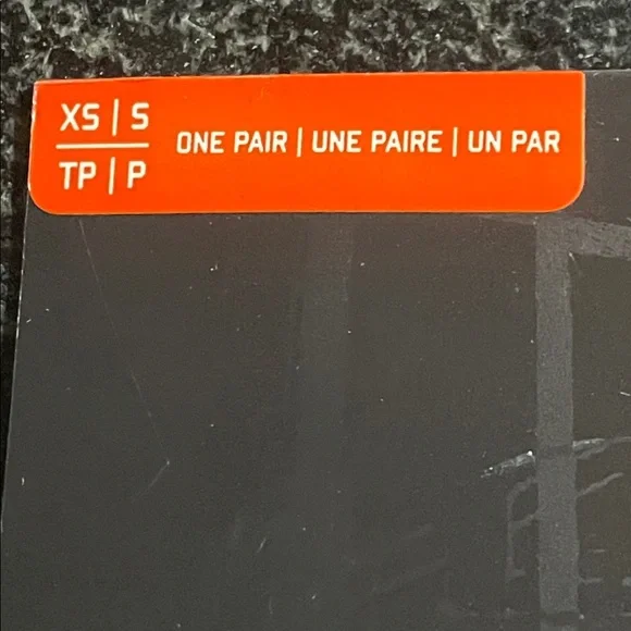 Nike Black Essential Volleyball Knee Pads - Picture 2 of 6